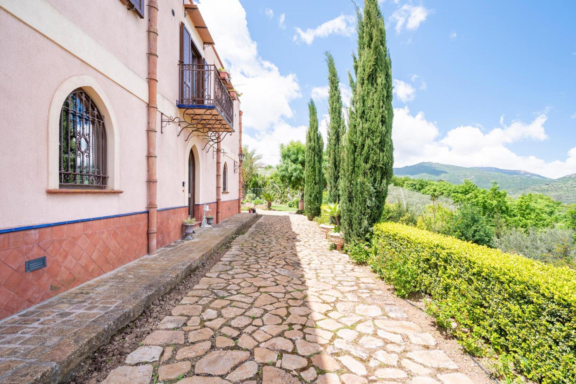 Villarose Castelbuono  Exteriér fotografie
