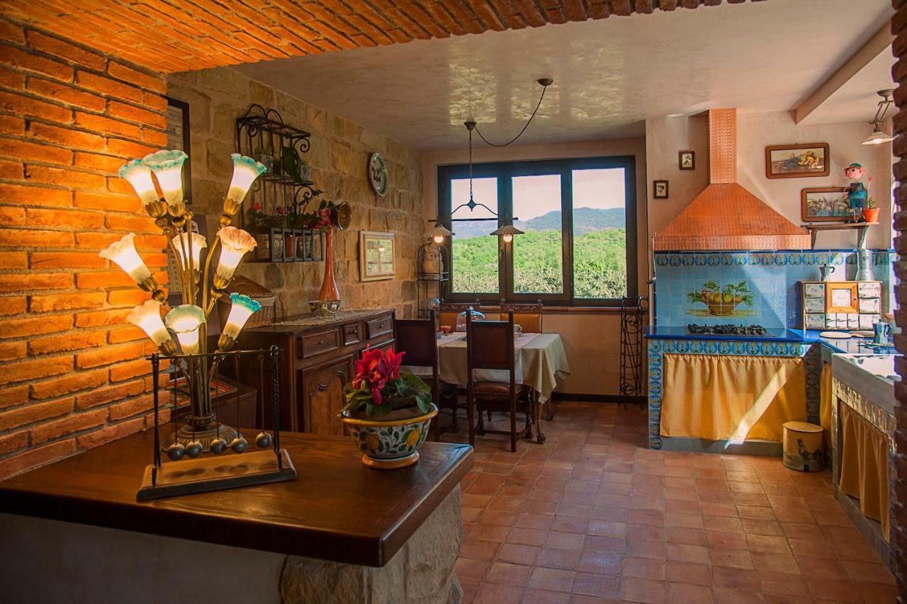 Villarose Castelbuono  Exteriér fotografie