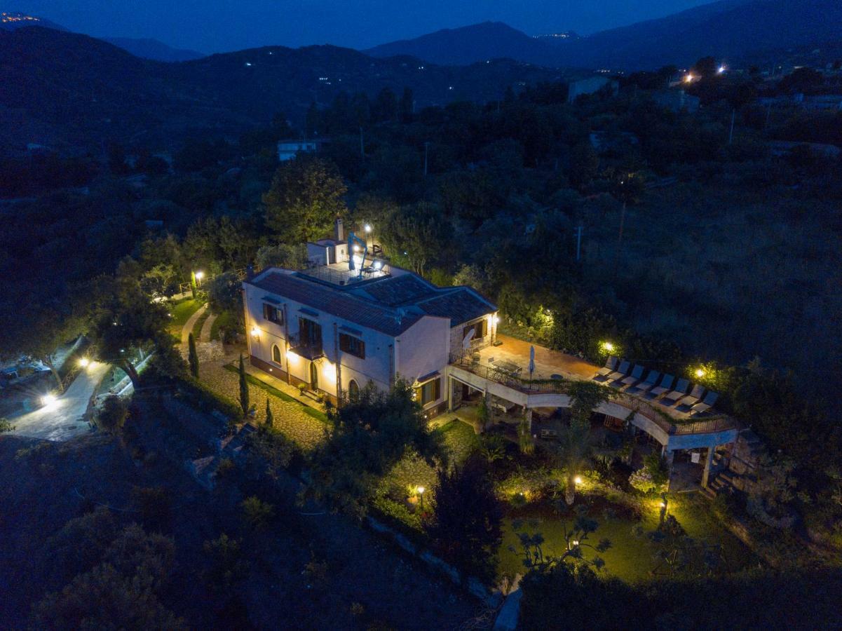 Villarose Castelbuono  Exteriér fotografie